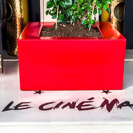 Hotel Le Cinema Гатео а Маре Екстериор снимка