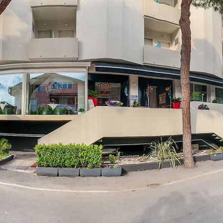 Hotel Le Cinema Гатео а Маре Екстериор снимка