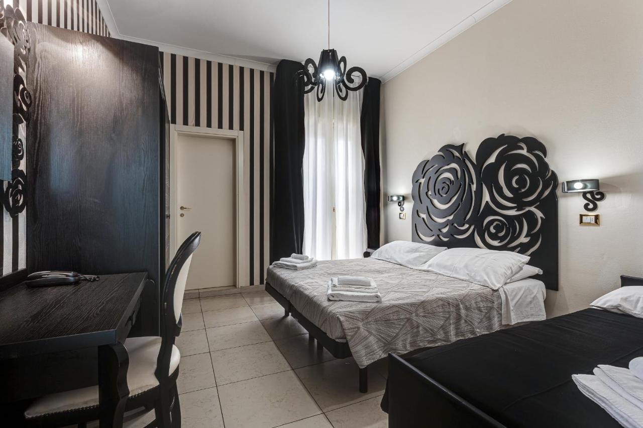 Hotel Le Cinema Гатео а Маре Екстериор снимка