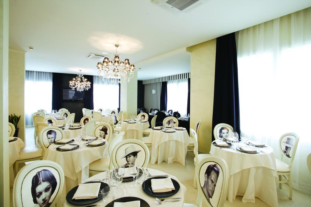 Hotel Le Cinema Гатео а Маре Екстериор снимка