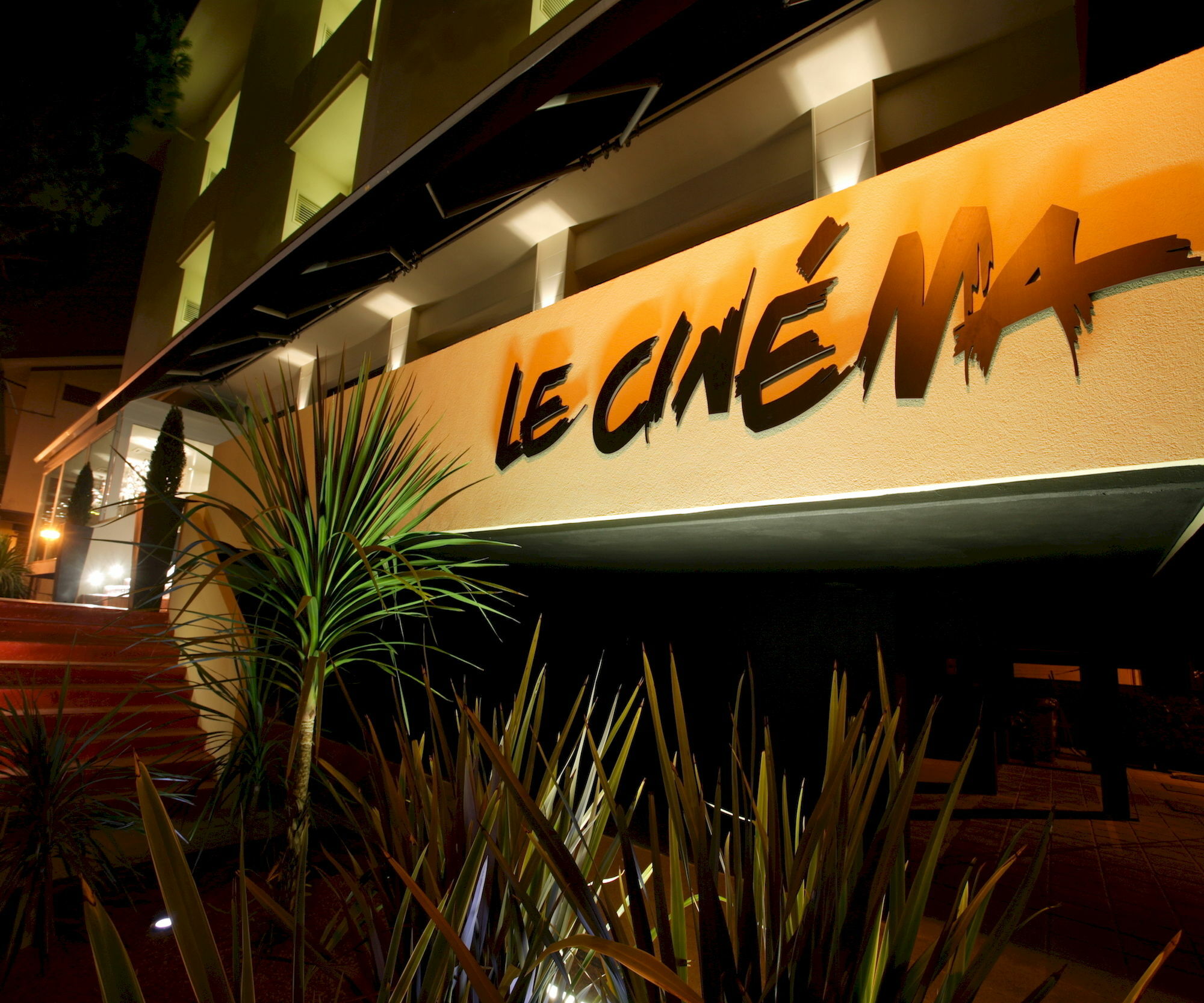 Hotel Le Cinema Гатео а Маре Екстериор снимка